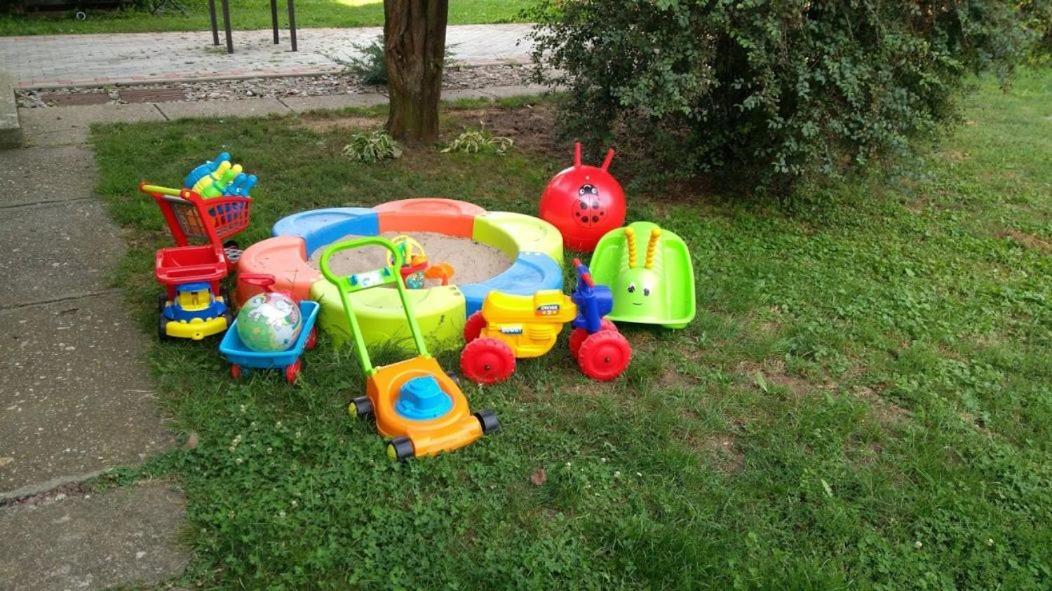 Apartman Biskupice Filakovo Exteriör bild