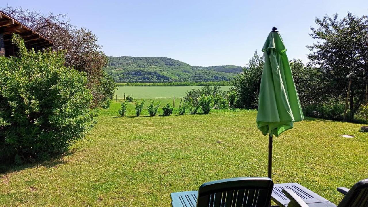 Apartman Biskupice Filakovo Exteriör bild